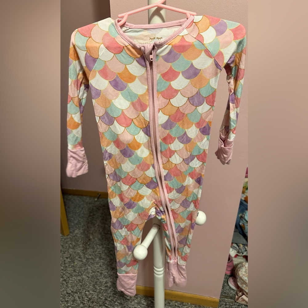 Colorful Scallop Pattern Baby Onesie